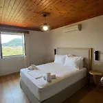 Guest house Niriton 3*