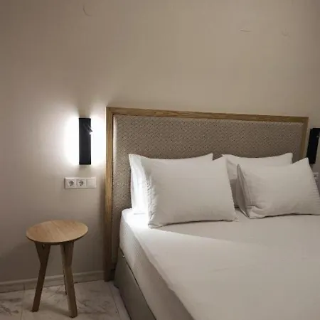 Niriton 2* نيدري
